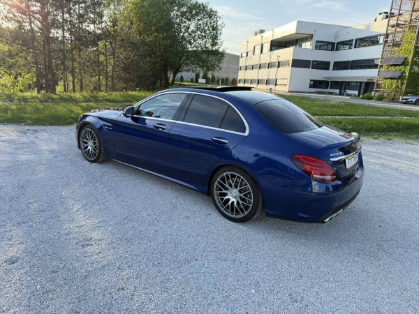 MERCEDES BENZ C / 63 AMG